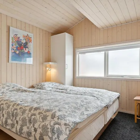 2 Bedroom Awesome In * Tranekaer