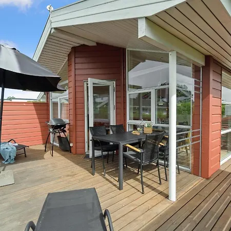 2 Bedroom Awesome In Tranekær