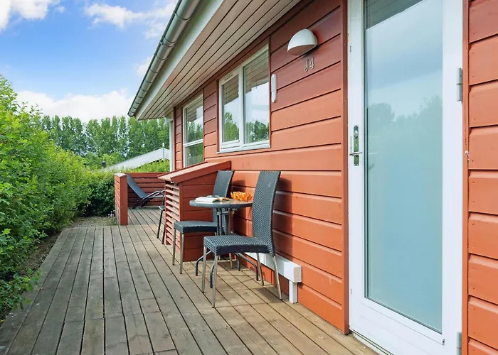 Сasa de vacaciones 2 Bedroom Awesome In Tranekær