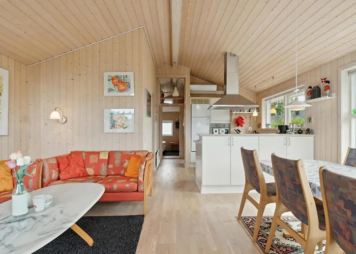 2 Bedroom Awesome In Tranekær